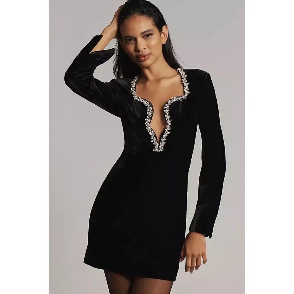 Bardot Women's Black Audrina Velvet Mini Dress Size Large NWOT